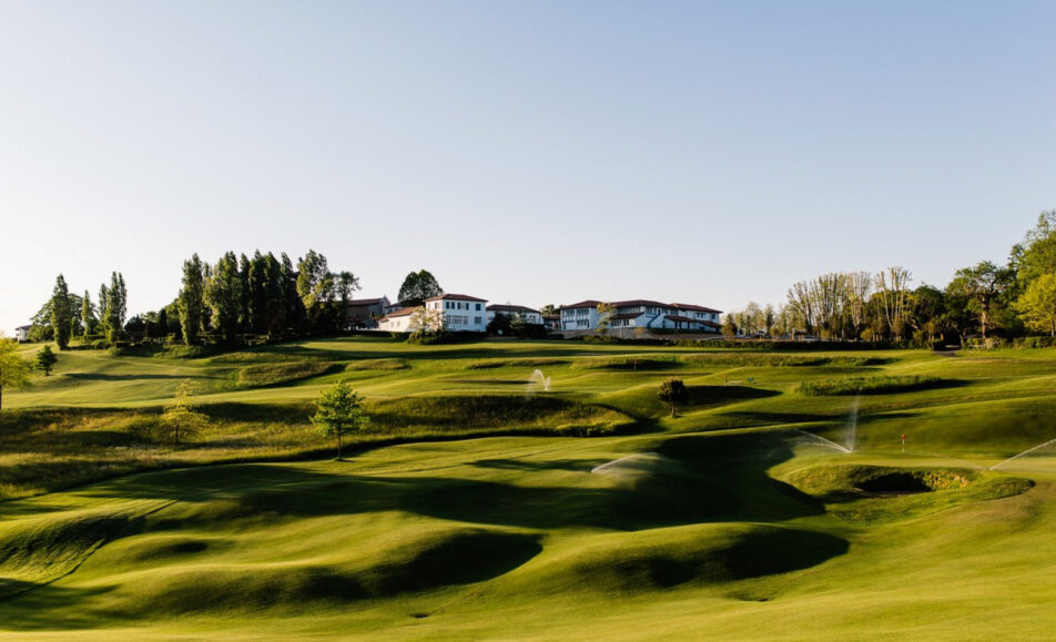 vue sur le golf d'arcangues, parcours de compétition de golf en france